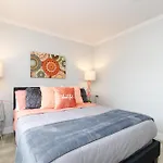 Relaxing 2Br Steps Away From Hollywood Walk Of Fame