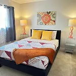 Relaxing 2Br Steps Away From Hollywood Walk Of Fame