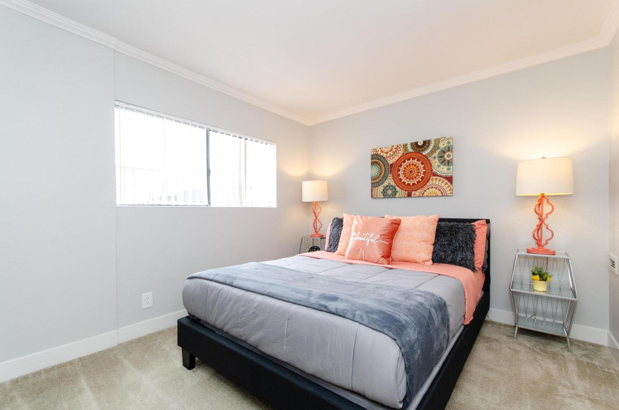 Relaxing 2br Steps Away From Hollywood Walk Of Fame Apartment *