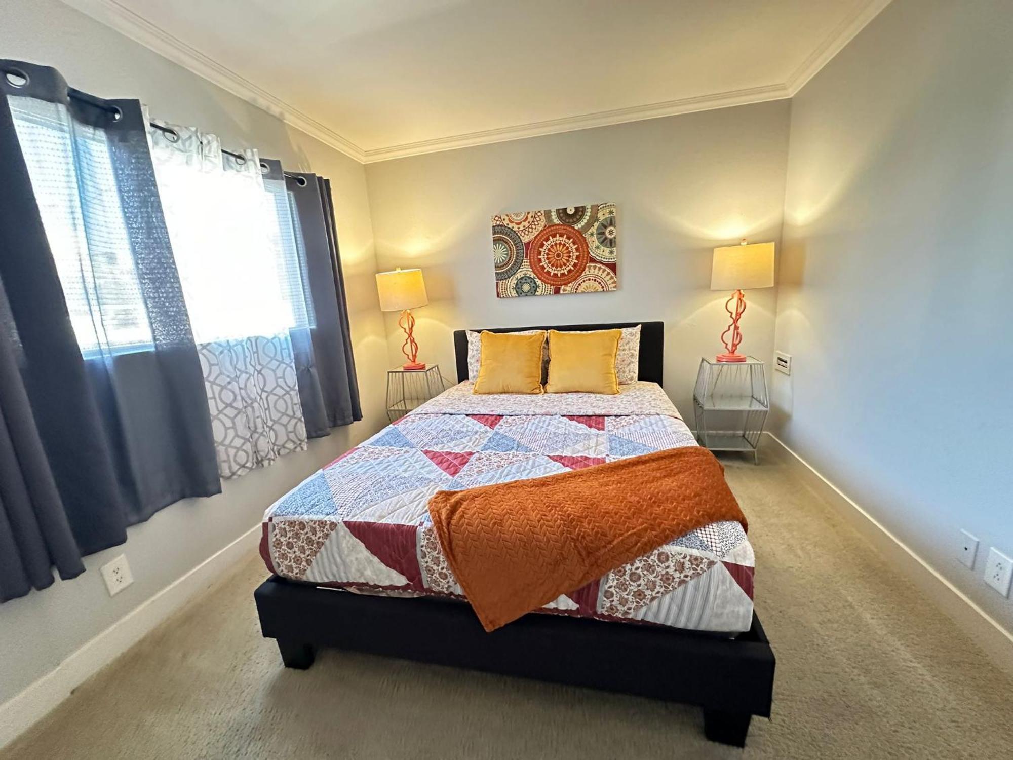 Relaxing 2br Steps Away From Hollywood Walk Of Fame * Los Angeles