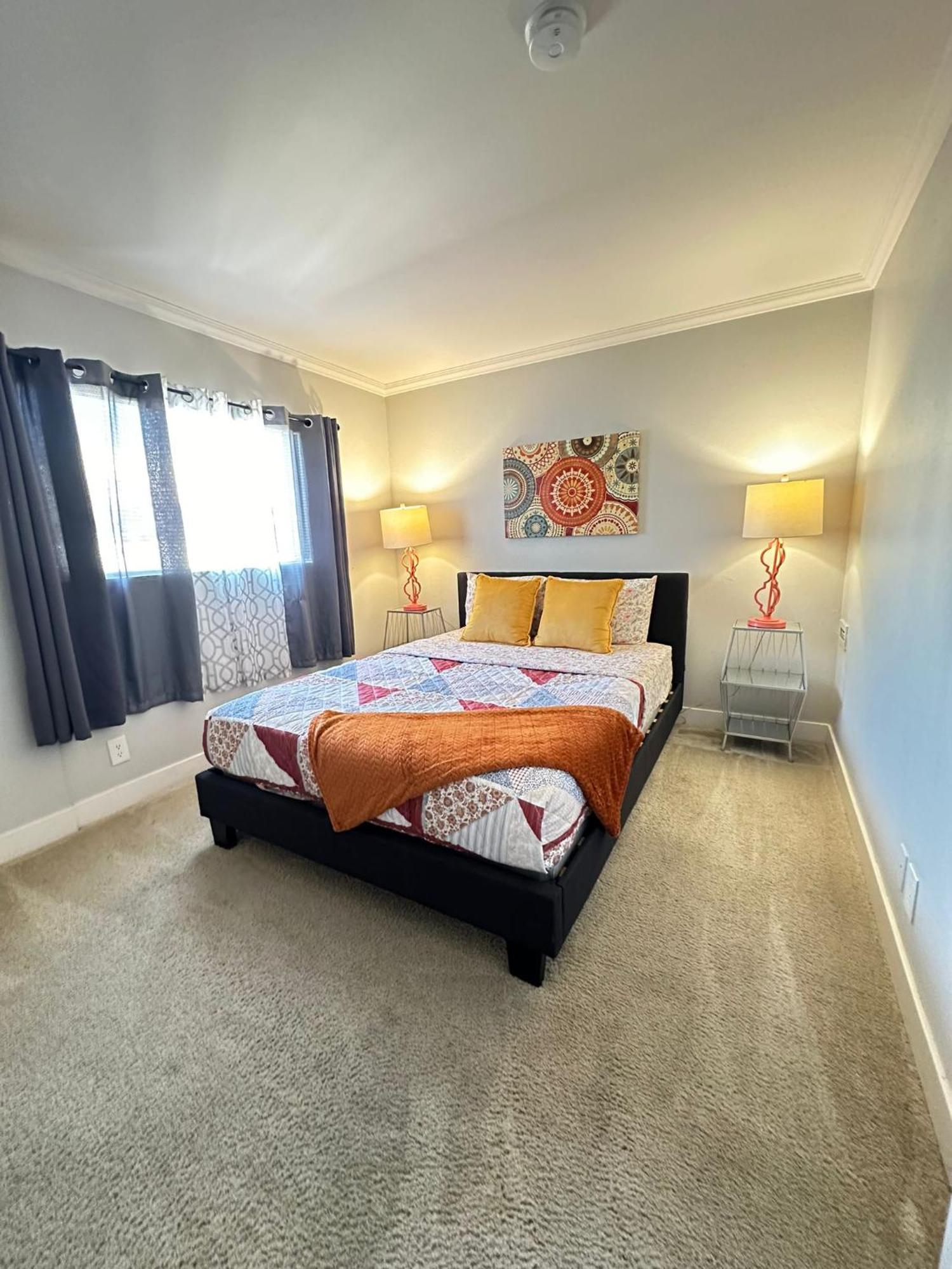 Apartment Relaxing 2br Steps Away From Hollywood Walk Of Fame Los Angeles